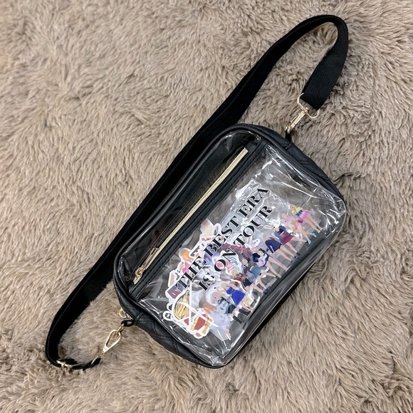 Taylor Swift Eras Tour Fannypack + Bracelets - Picture 2 of 9